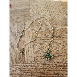 Vintage 1990s Gold Plated Clasp Adjustable Necklace 23'' Chain Emerald Cross